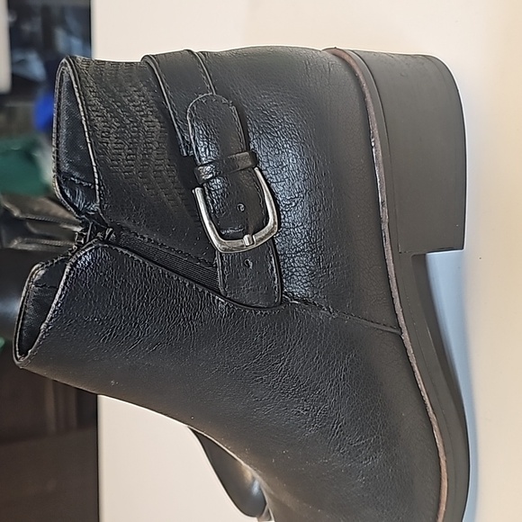 NWOT Baretraps Marconi Bootie Black Sz 7 - Picture 10 of 14